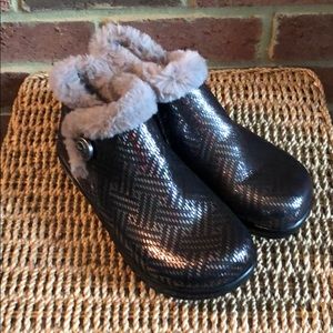 New Alegria rain boot in Pewter Dazzler.